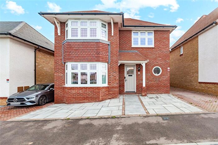 3 Bedroom Detached House For Sale In Ansell Street, Langdon Hills, Basildon, Essex, SS16