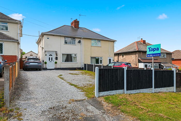 3 Bedroom Semi-Detached House For Sale In Parkhouse Road, Chesterfield, S45