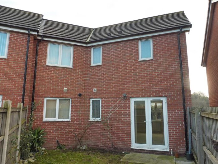 3 Bedroom Town House To Rent In Lockfield, Runcorn, WA7