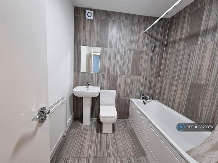 1 Bedroom Flat To Rent In Lea Bridge Road, London, E10