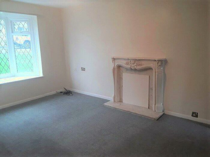 2 Bedroom Terraced House To Rent In Glenlee Road, Bradford, West Yorkshire, BD7