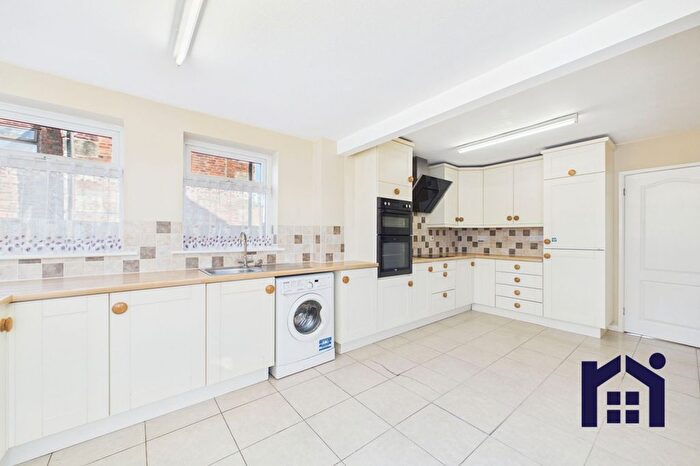 2 Bedroom Semi-detached House For Sale In Leyland Lane, Leyland, PR25