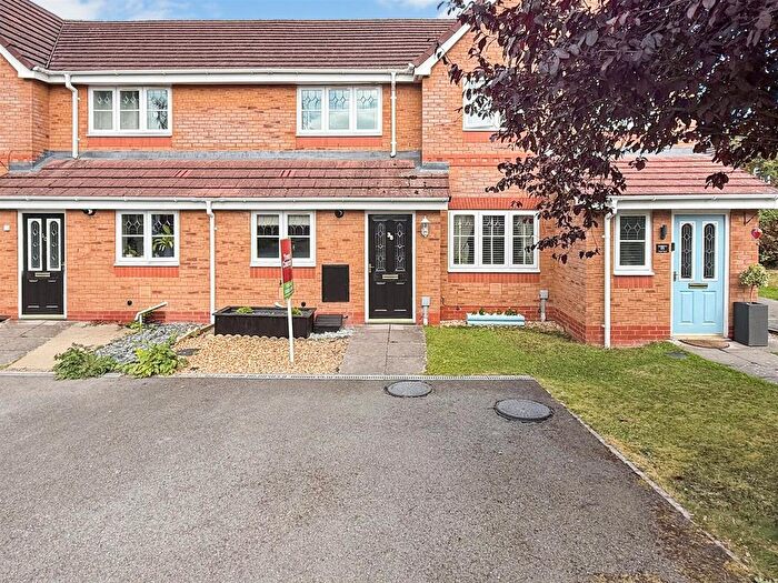 2 Bedroom Terraced House To Rent In Ascot Road, Oswestry, SY11