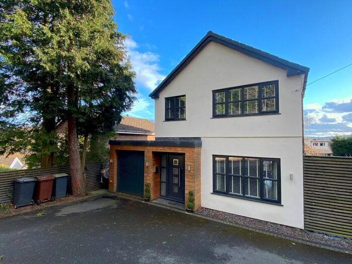 3 Bedroom Detached House For Sale In Watford Road, New Mills, High Peak, SK22