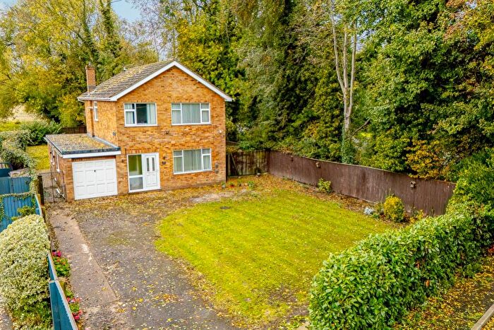 3 Bedroom Detached House For Sale In Middlegate Road, Frampton, PE20