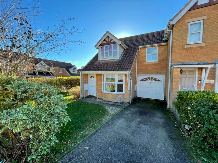 3 Bedroom Semi-Detached House To Rent In Lordswood Close, Wootton, Northampton, NN4