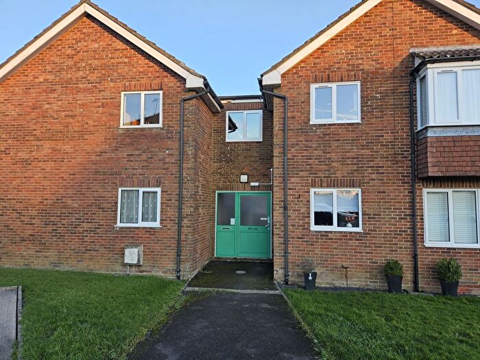 1 Bedroom Flat To Rent In Blackmore Road, Shaftesbury, Dorset, SP7