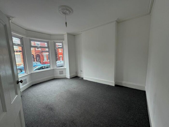 3 Bedroom Semi-Detached House To Rent In Gladstone Road, Manchester, M30