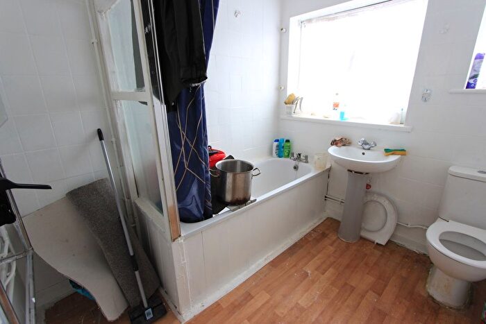 3 Bedroom Terraced House To Rent In Alma Road, Enfield, EN3