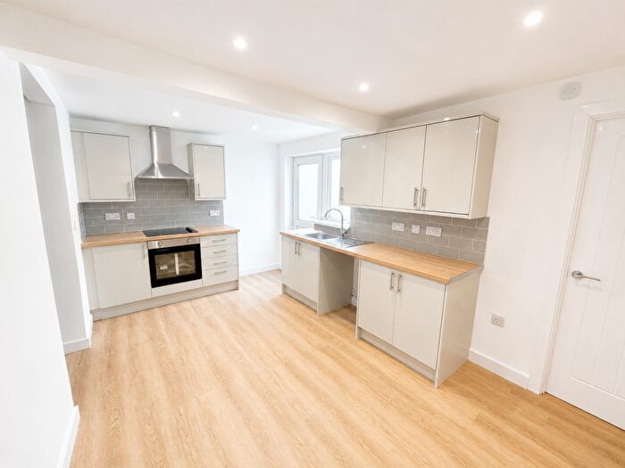 3 Bedroom Terraced House For Sale In Railway Terrace, Neath, SA11