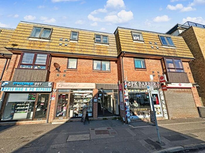 1 Bedroom Flat To Rent In South Coast Road, Peacehaven, BN10