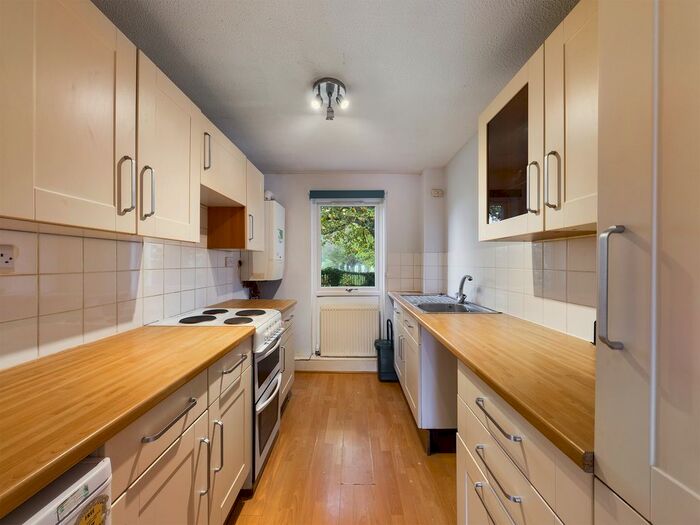 2 Bedroom Flat To Rent In Sandringham Court, King Arthur Close, Cheltenham, GL53