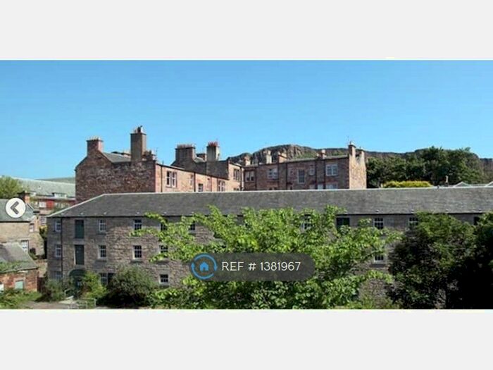 2 Bedroom Flat To Rent In St. Leonards Lane, Edinburgh, EH8