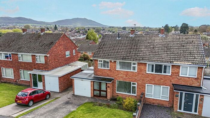 3 Bedroom Semi Detached House For Sale In Severn Drive, Wellington, Telford, Shropshire, TF1