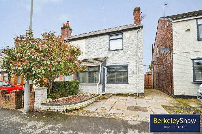 3 Bedroom End Terrace House For Sale In Waddicar Lane, Liverpool, L31