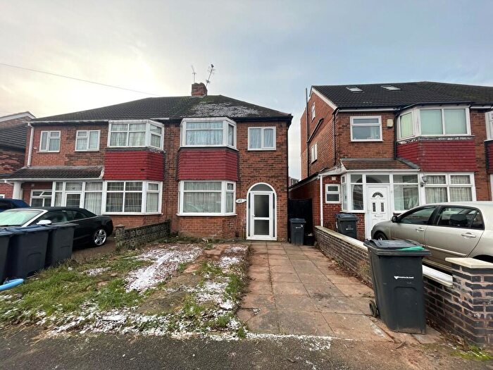 3 Bedroom Semi-Detached House To Rent In Hangleton Drive, Tysley, Birmingham, West Midlands, B11