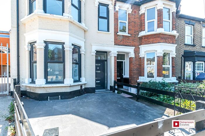 5 Bedroom Terraced House To Rent In South Birkbeck Road, Leytonstone, E11