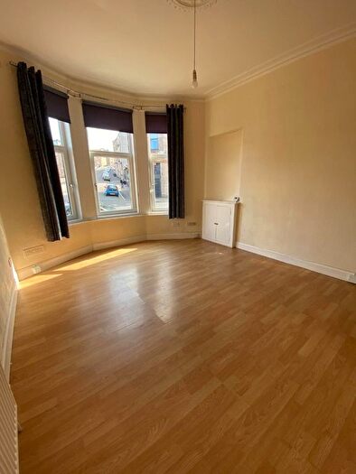 1 Bedroom Flat To Rent In Brachelston Street, Central, Greenock, PA16