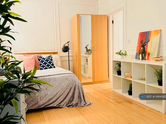 Studio To Rent In Danbury Street, Lodon, N1