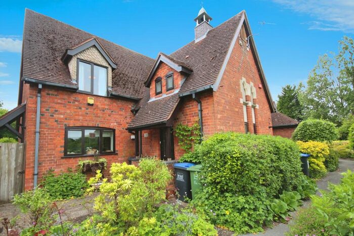 3 Bedroom End Of Terrace House For Sale In Old Warwick Road, Rowington, Warwick, Warwickshire, CV35