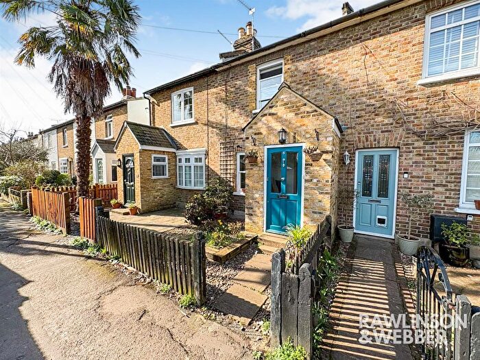 2 Bedroom Terraced House For Sale In Spring Gardens, West Molesey, KT8