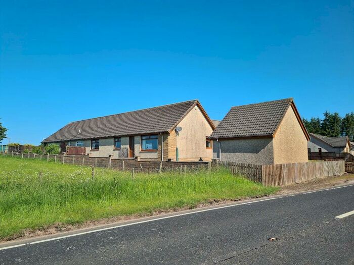 4 Bedroom Bungalow To Rent In Burnside Nursery, Cleghorn, ML11