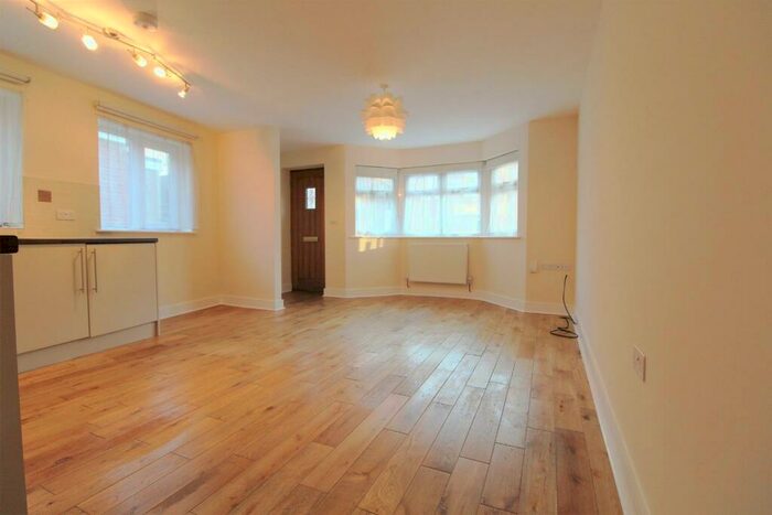 1 Bedroom Maisonette To Rent In Inglis Road, Croydon, CR0