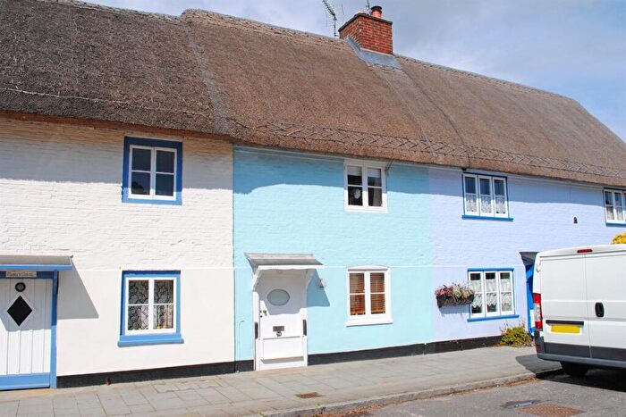 2 Bedroom Terraced House To Rent In Langstone High Street, Havant, PO9