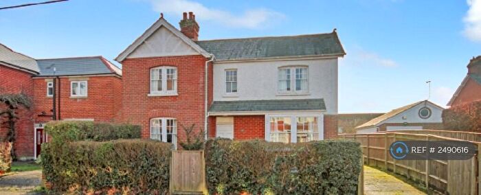 3 Bedroom Detached House To Rent In Park Road, Fordingbridge, SP6