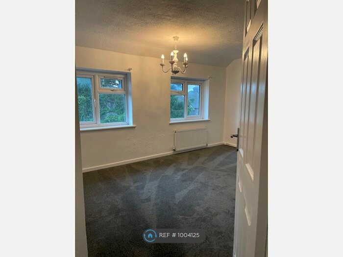 1 Bedroom Property To Rent In Hitchin Road, Luton, LU2