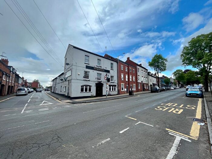 1 Bedroom Flat To Rent In West Street, Warwick, CV34