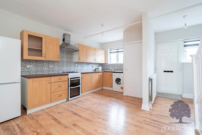 3 Bedroom Apartment To Rent In Morden Court, Morden, SM4