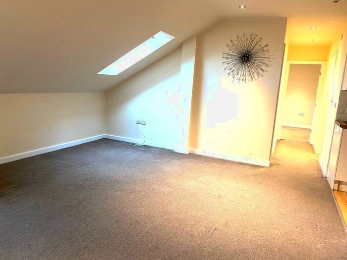 2 Bedroom Apartment To Rent In Bennetthorpe, Doncaster, South Yorkshire, DN2