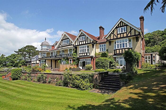 4 Bedroom Link Detached House For Sale In Beechlands, Best Beech Hill, Wadhurst, East Sussex, TN5