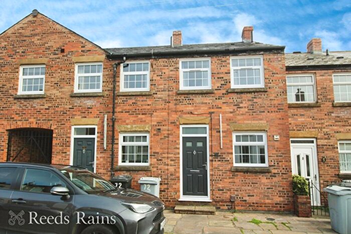 2 Bedroom Terraced House To Rent In St. Georges Street, Macclesfield, Cheshire, SK11