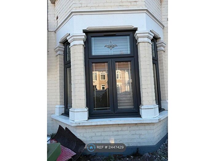 1 Bedroom Detached House To Rent In Movers Lane, Barking, IG11