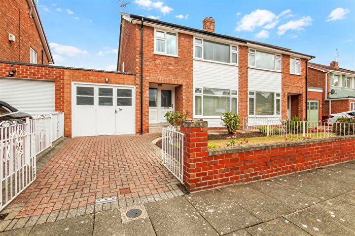 3 Bedroom Semi Detached House For Sale In Harley Grove, Darlington, DL1
