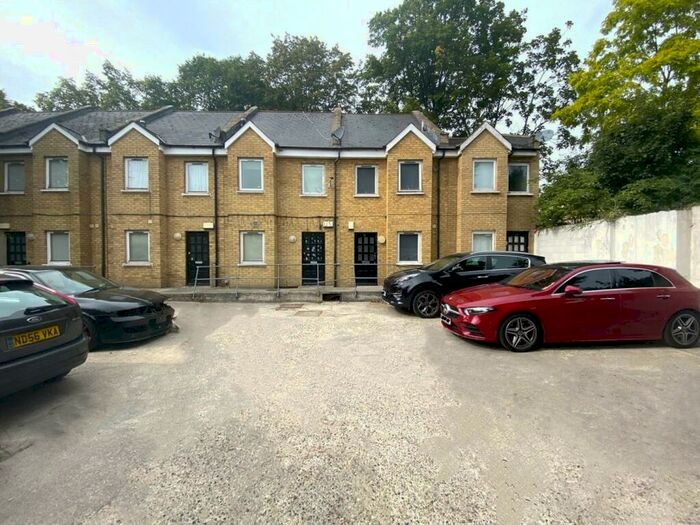 2 Bedroom End Of Terrace House To Rent In Morland Place, South Tottenham, N15