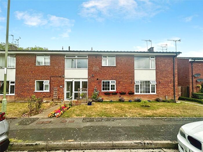2 Bedroom Apartment For Sale In Taplin Drive, Hedge End, Southampton, SO30