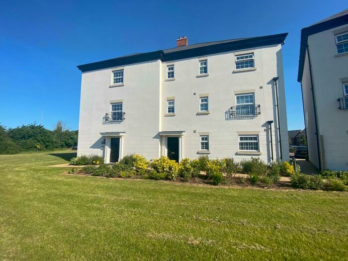 1 Bedroom Ground Flat To Rent In Oakley Court, Warwick, CV34