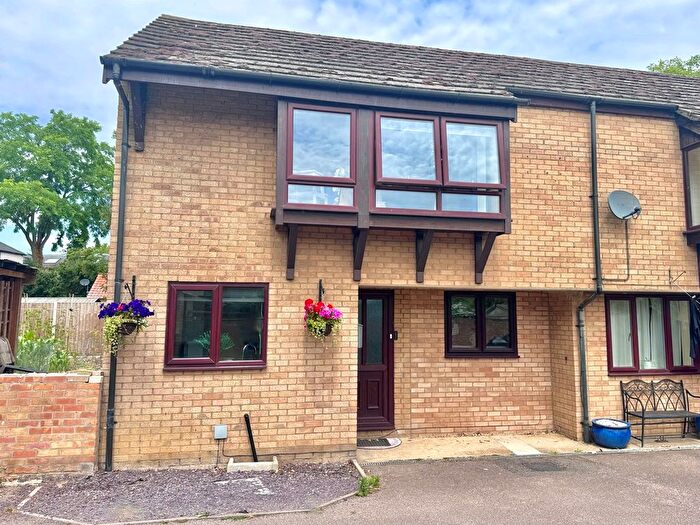 2 Bedroom Mews For Sale In Staploe Mews, High Street, Soham, CB7
