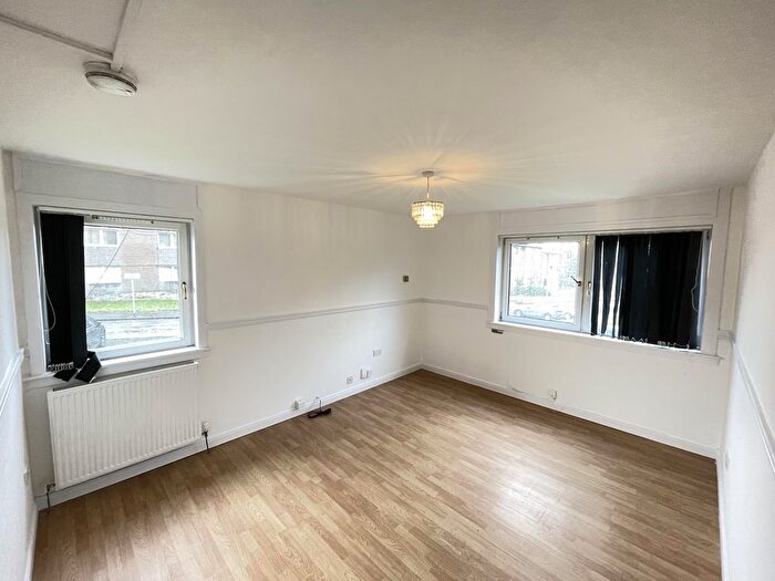 1 Bedroom Flat To Rent In Thurso Crescent, Dundee, DD2