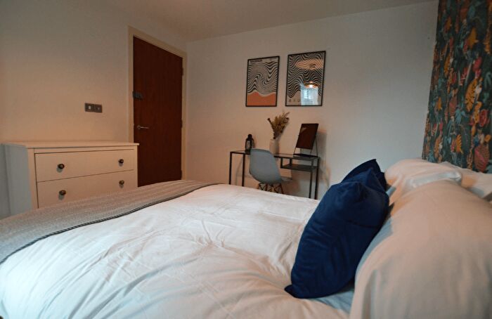 1 Bedroom Flat To Rent In Conway Road, London, SE18