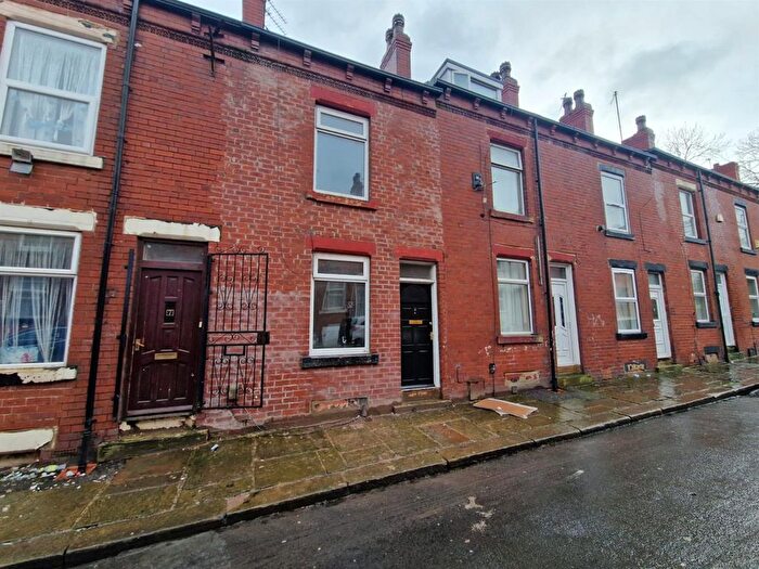 4 Bedroom Terraced House To Rent In Belvedere Mount, Leeds, LS11