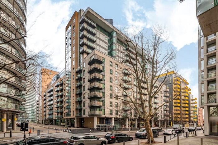 2 Bedroom Flat For Sale In Millharbour, Canary Wharf, E14