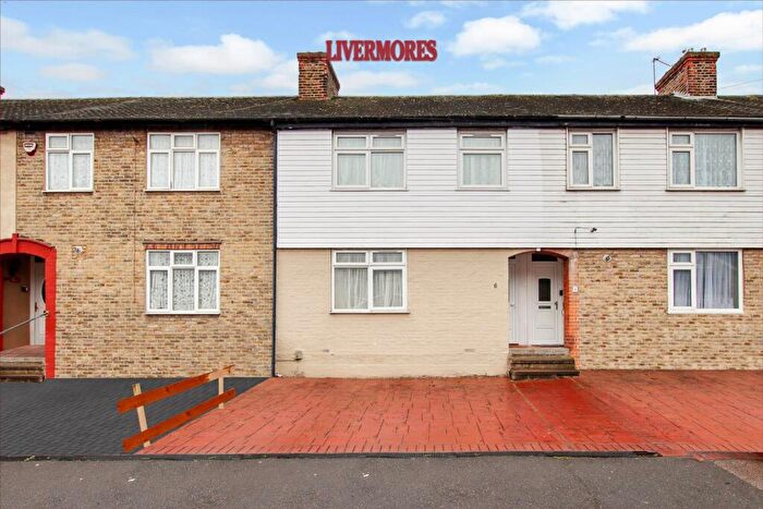 3 Bedroom Terraced House To Rent In Whitehill Road, Crayford, Kent., DA1