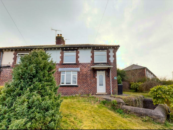 4 Bedroom Semi-Detached House To Rent In Hulme Square, Macclesfield, Cheshire, SK11