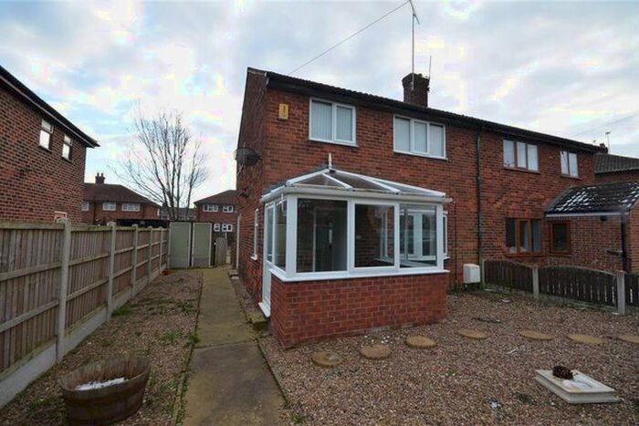 3 Bedroom Semi-Detached House To Rent In Wood Lea, Byram, WF11