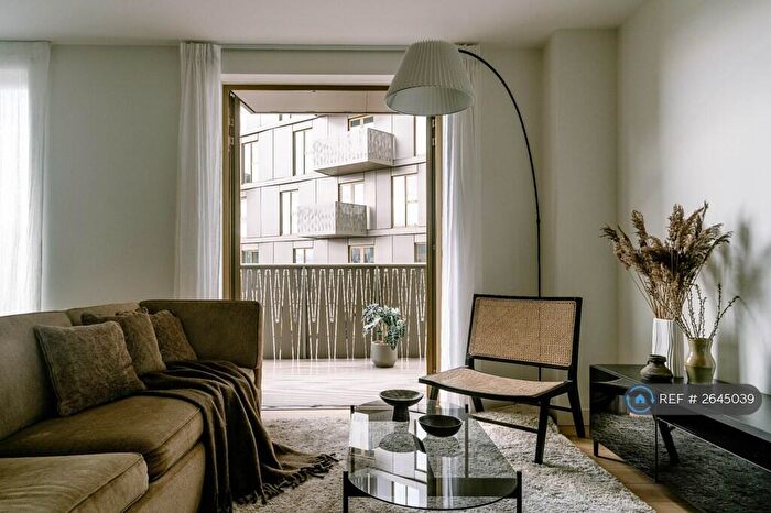 2 Bedroom Flat To Rent In Ashley Road, London, N17