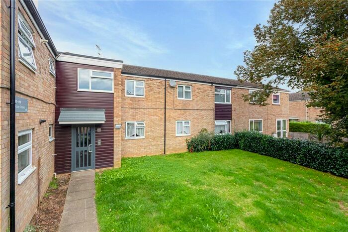 2 Bedroom Flat To Rent In Torquay Crescent, Stevenage SG1